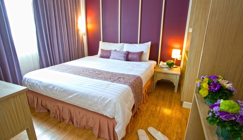 Junior Double Room, 1 Bedroom, Poolside