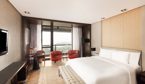Club Room (Club Floor)