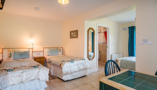 Family Room, Ensuite