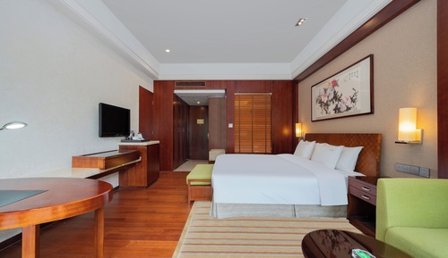 Standard Room, 1 King Bed