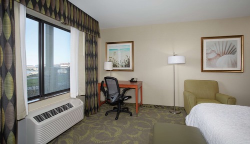 Room, 1 King Bed, Non Smoking