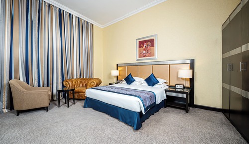 Premium Suite, 1 King Bed