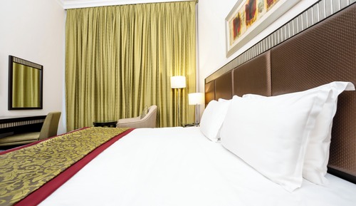 Deluxe Room, 1 King Bed