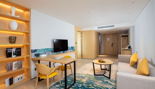 Deluxe Suite, 1 King Bed