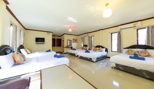 Family Suite 10 People