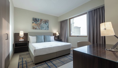 Studio Suite, 1 King Bed with Sofa bed