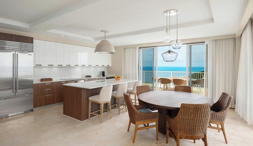 St. Catherine Suite, 1 Bedroom Suite, 1 King, Oceanfront, Balcony