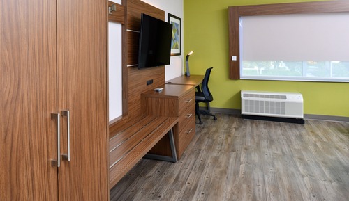 Standard Room, 1 King Bed, Accessible (Comm,Mobility, Access Tub)