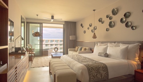 Preferred Club Jr. Suite Panoramic View 2 Queen Beds