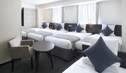(Cleaning is Optional with Cost) Deluxe Fourth + Extra Bed (Non-smoking)