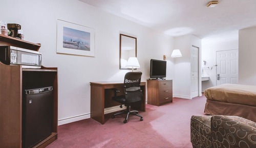 Deluxe Room, 1 King Bed, Non Smoking