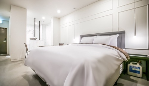 Room (Grand House)