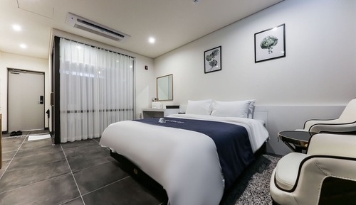 Room (Superior Double)