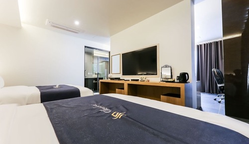 Room (Suite Party Room(PC))