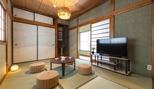 2nd Floor with Balcony, Non Smoking