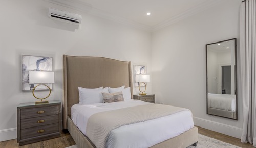 Signature Room
