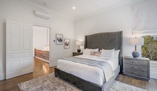 Signature Room