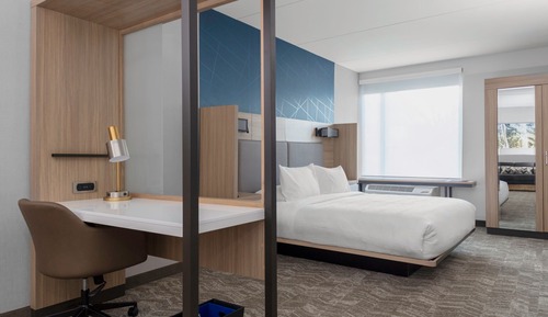 Suite, 1 King Bed, Non Smoking