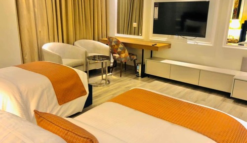 Deluxe Room, 2 Twin Beds, Non Smoking