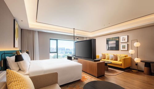 Deluxe Room, 1 King Bed