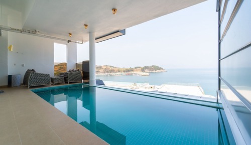 Premium Pool Villa