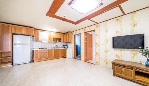 Basic Room, 2 Bedrooms (B501)