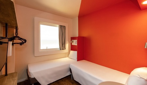 Standard Room, 2 Twin Beds