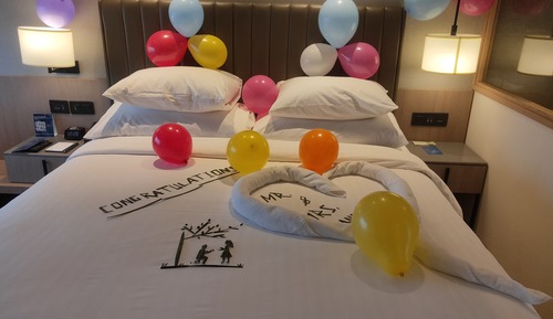 Superior Room, 1 King Bed with Sofa bed, Non Smoking
