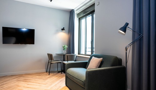 Studio Apartment (3 Adults)