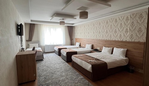 Deluxe Quadruple Room