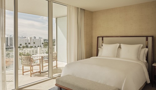 Accessible Lauderdale View Suite