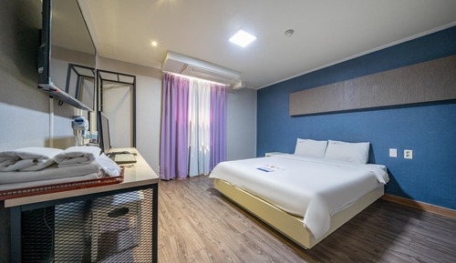 Room (Double)