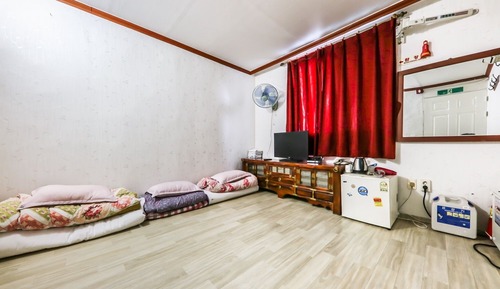 Room (Ondol double room (double room))