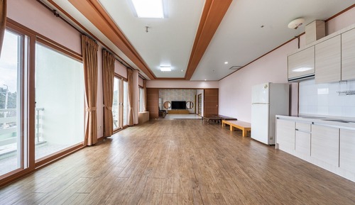Room (Deluxe Ondol)
