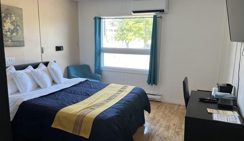 Standard Room, 1 Queen Bed, Non Smoking