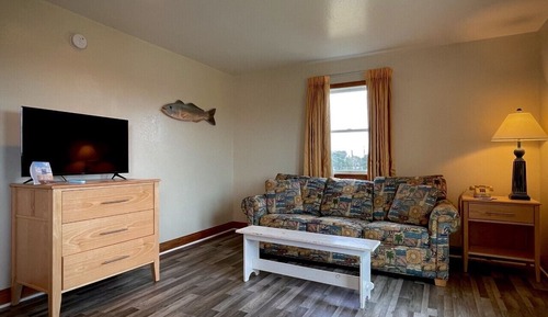 Executive Room, 1 Bedroom, Pool View, Poolside