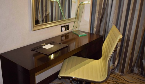 Superior Room, 1 King Bed, Smoking