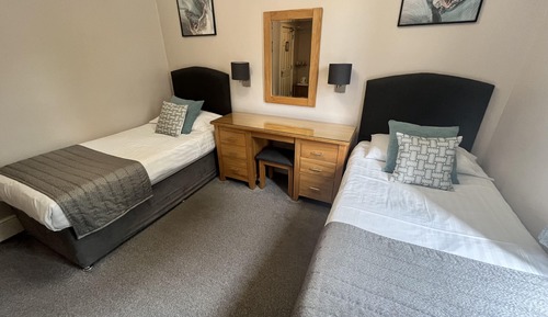 Twin Room, Ensuite