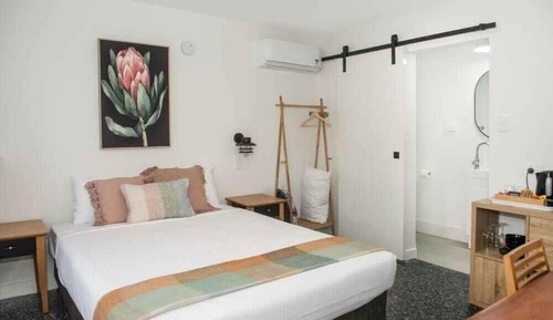 Classic Room, Mountain View
