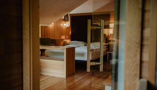 Luxury Suite