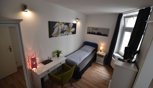 Single Room, Courtyard Area