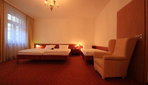 Apartment (6 Guests)