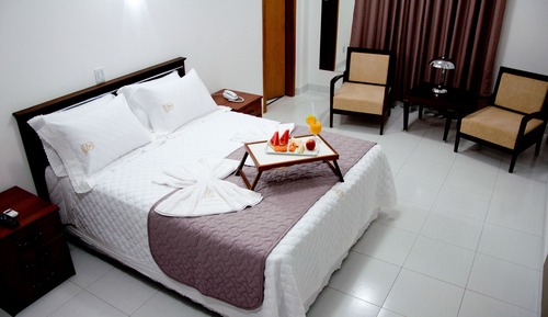 Suite, Jetted Tub
