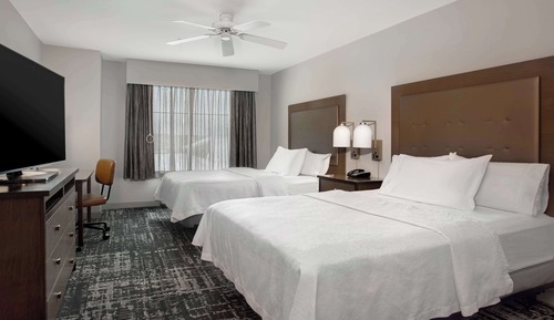 Suite, 2 Queen Beds, Non Smoking
