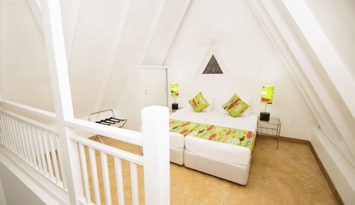 Deluxe Attic/Family Room