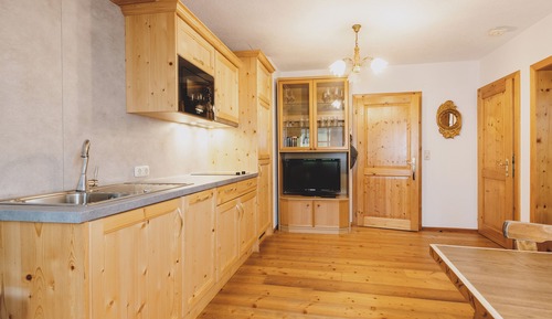 Traditional Apartment, 1 Bedroom, Balcony, Mountain View (Typ 2, 90€ fee excluded)