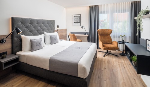 Standard Double Room (1)