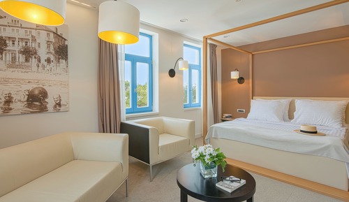 Classic Double or Twin Room, Balcony