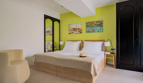 Classic accessible room