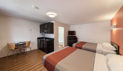 Deluxe Room, 2 Queen Beds, Non Smoking, Kitchenette